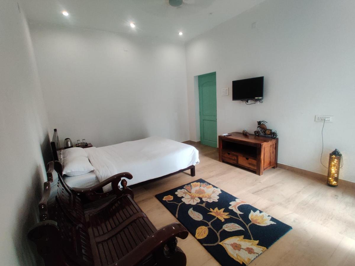 The Balified Villa Pondicherry Bagian luar foto
